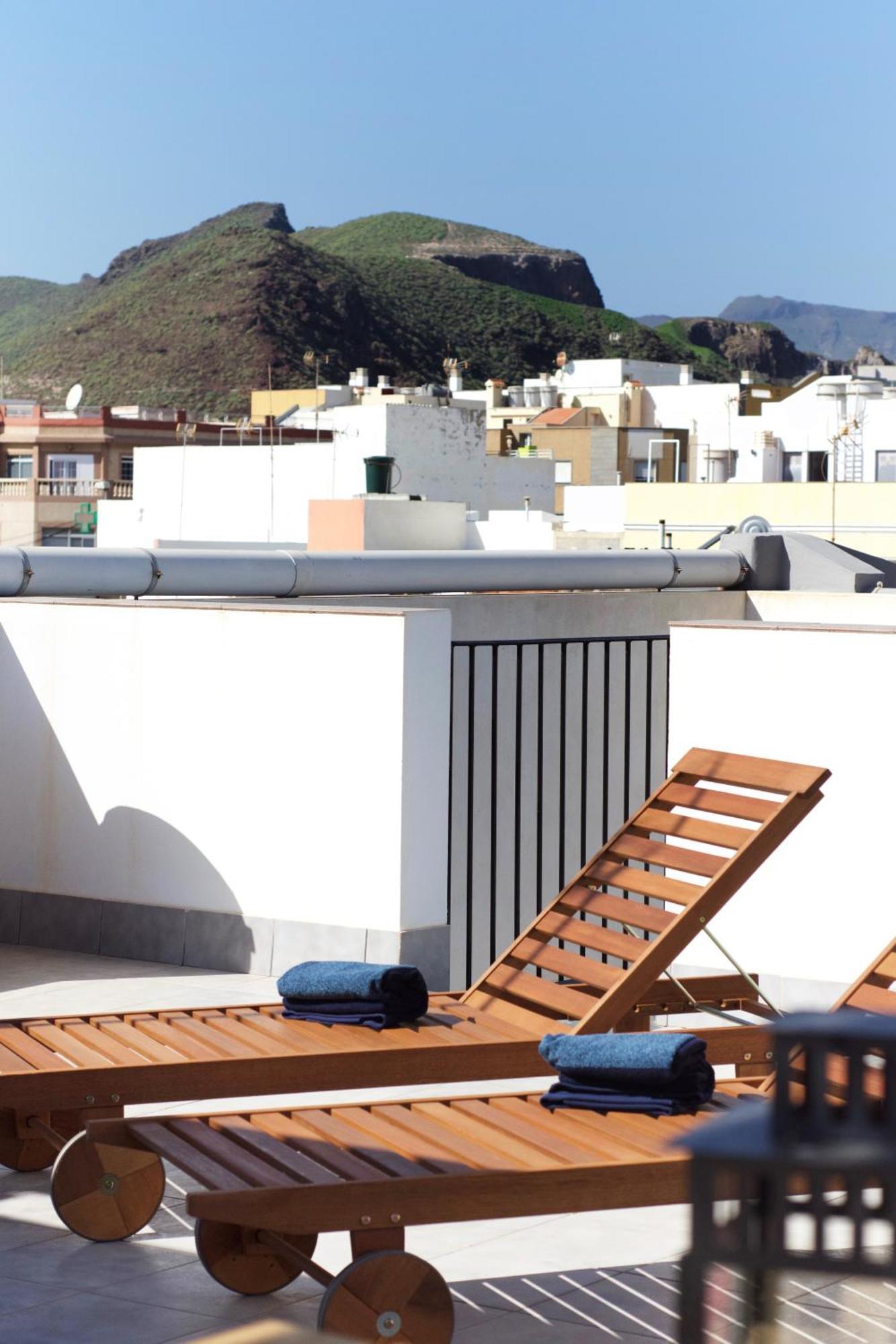 Apartamentos A 10 Minutos Del Aeropuerto Carrizal Eksteriør bilde
