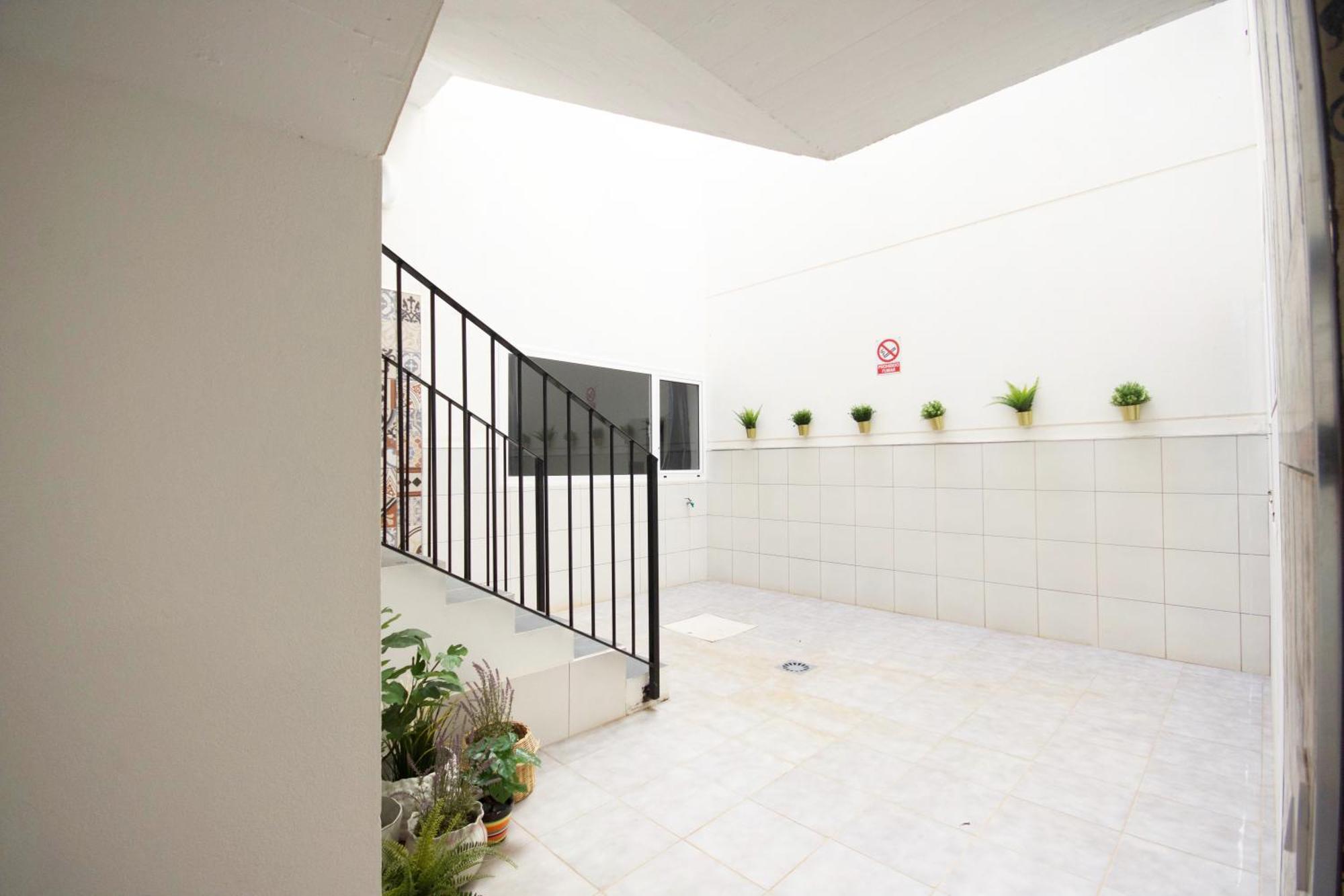 Apartamentos A 10 Minutos Del Aeropuerto Carrizal Eksteriør bilde